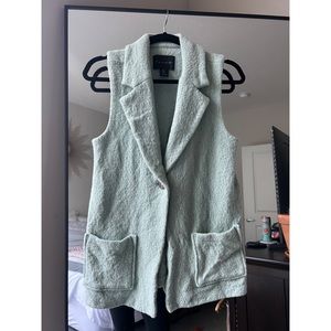 NWOT Tahari Vest Size small